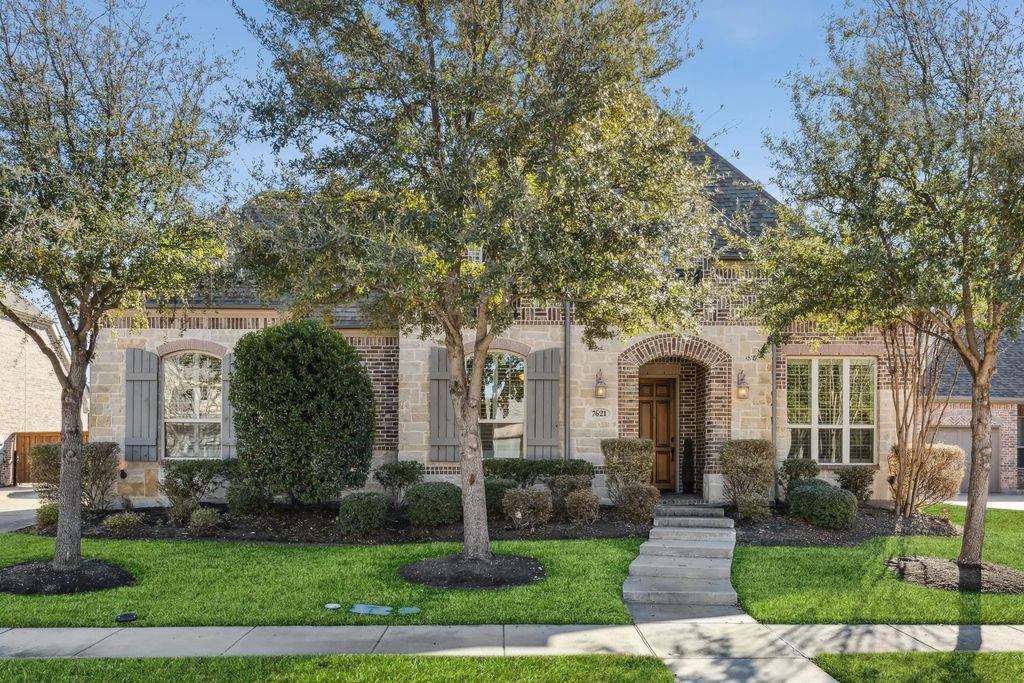7621 Blackhall, The Colony