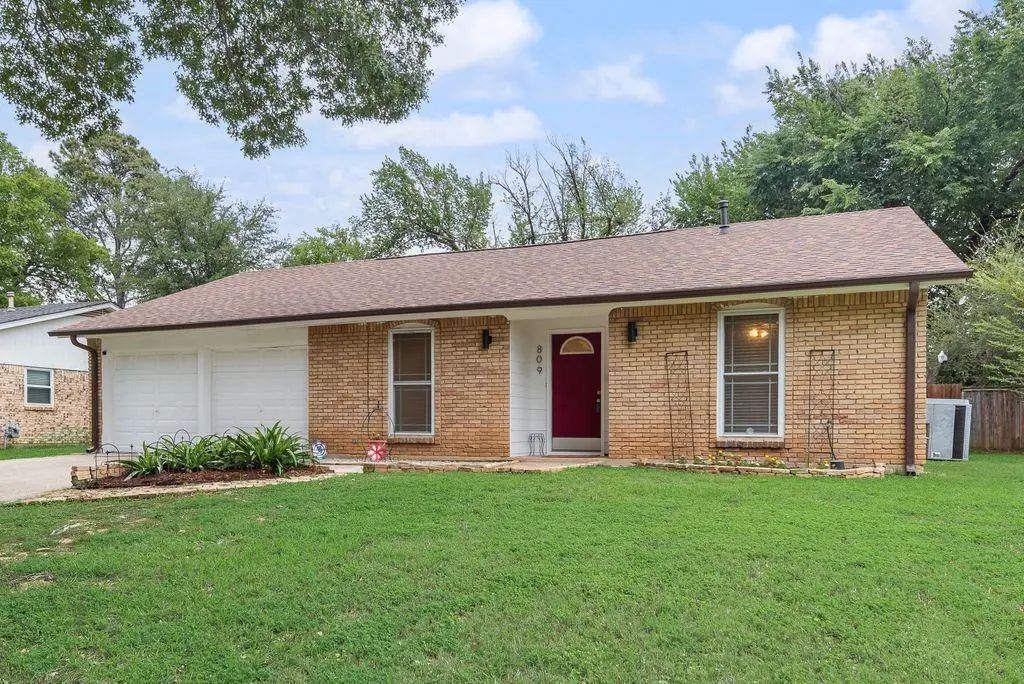 809 Buffalo Drive, Arlington