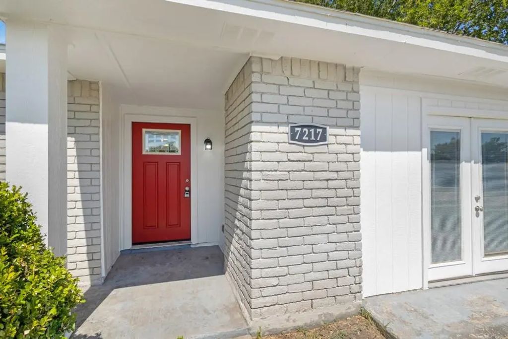7217 Knight Drive, The Colony