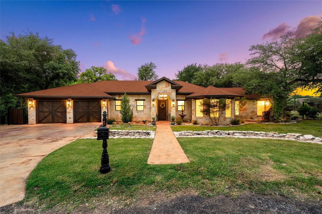 139 Silver Valley, Waco