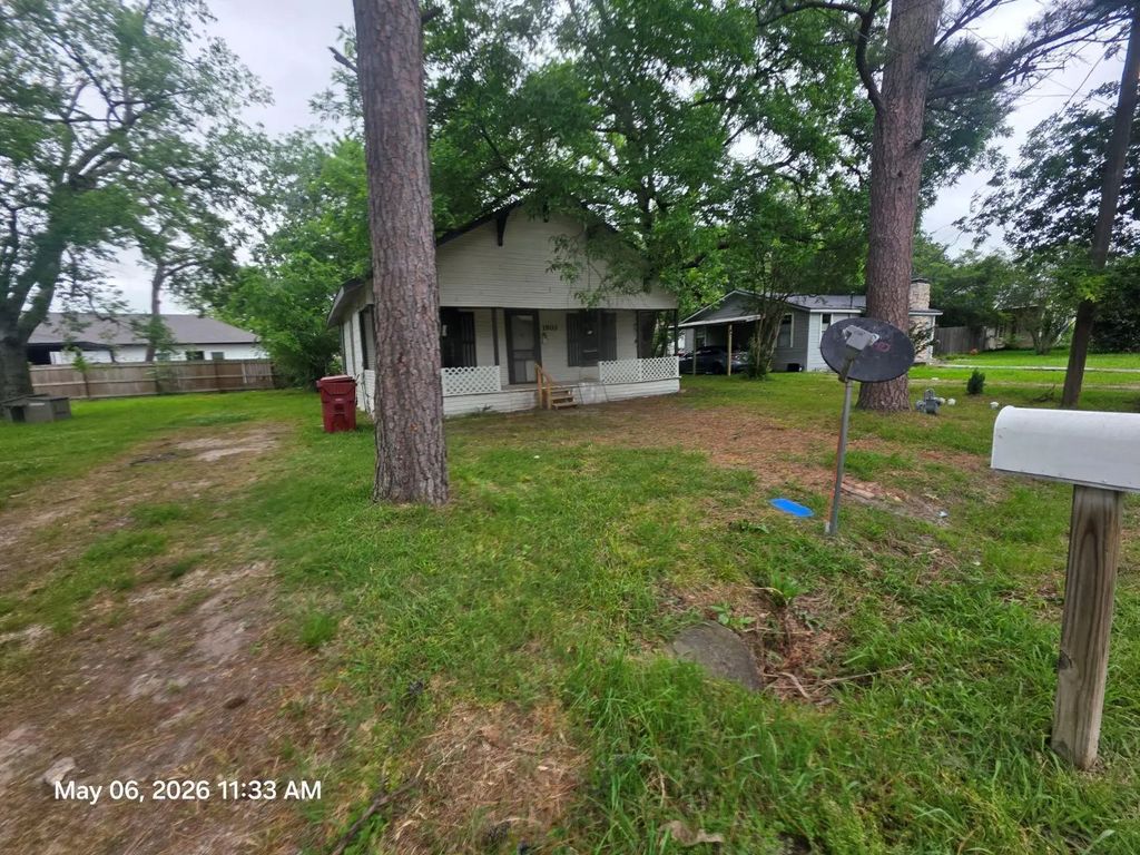 1903 N Main Street, Bonham