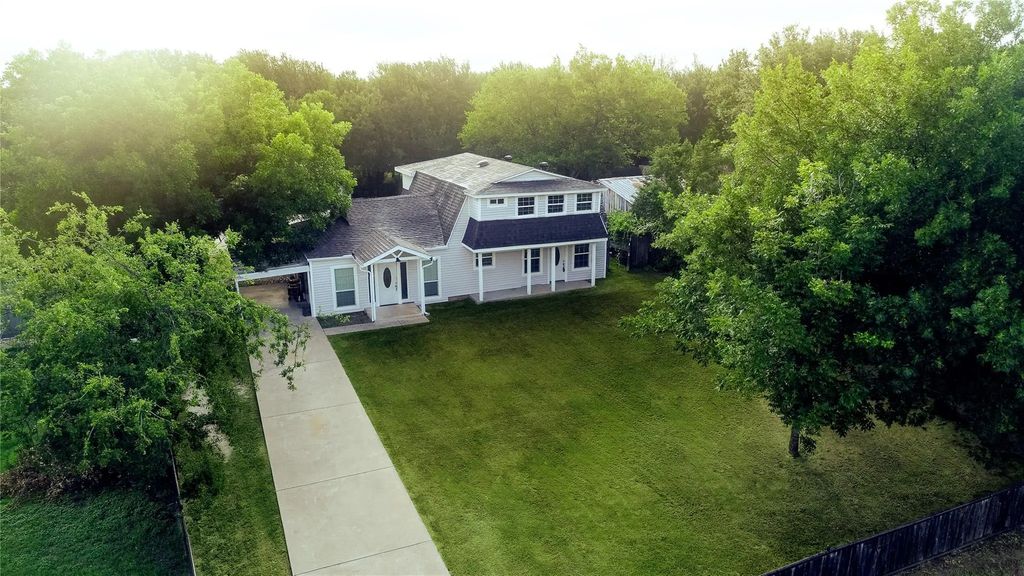 405 Granbury Court, Granbury