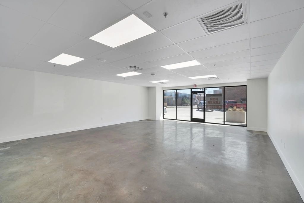 301 W Main Street 120, Midlothian