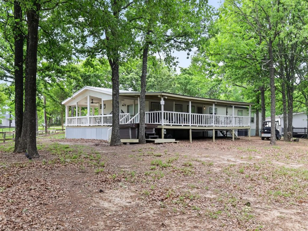 173 Broken Bow Lane, Quitman