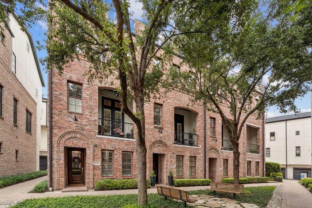 2141 Norlock Lane, Dallas