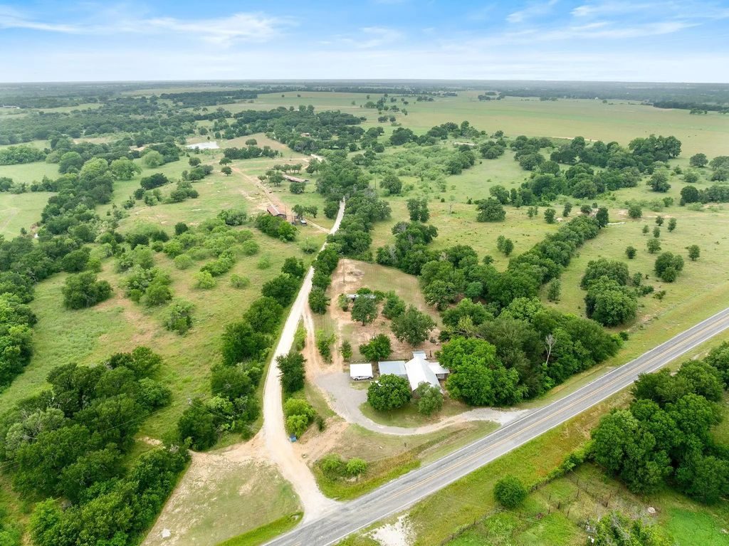 1550 Highway 2318, De Leon