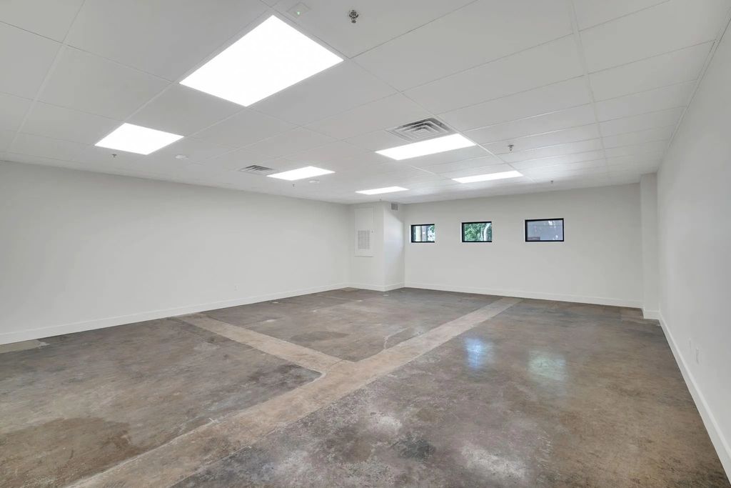 301 W Main Street 148, Midlothian