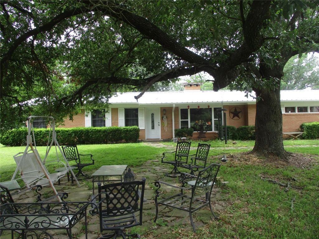 1026 County Road 1145, No City