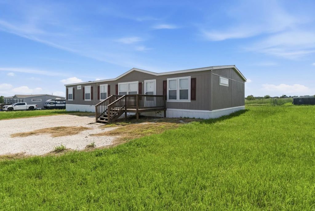 303 Mesa Ridge, Decatur