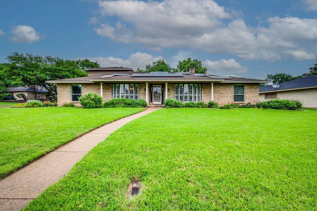 947 Rock Canyon Drive, Duncanville