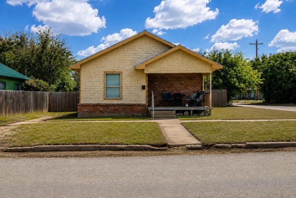 309 W 10th Street, Cisco