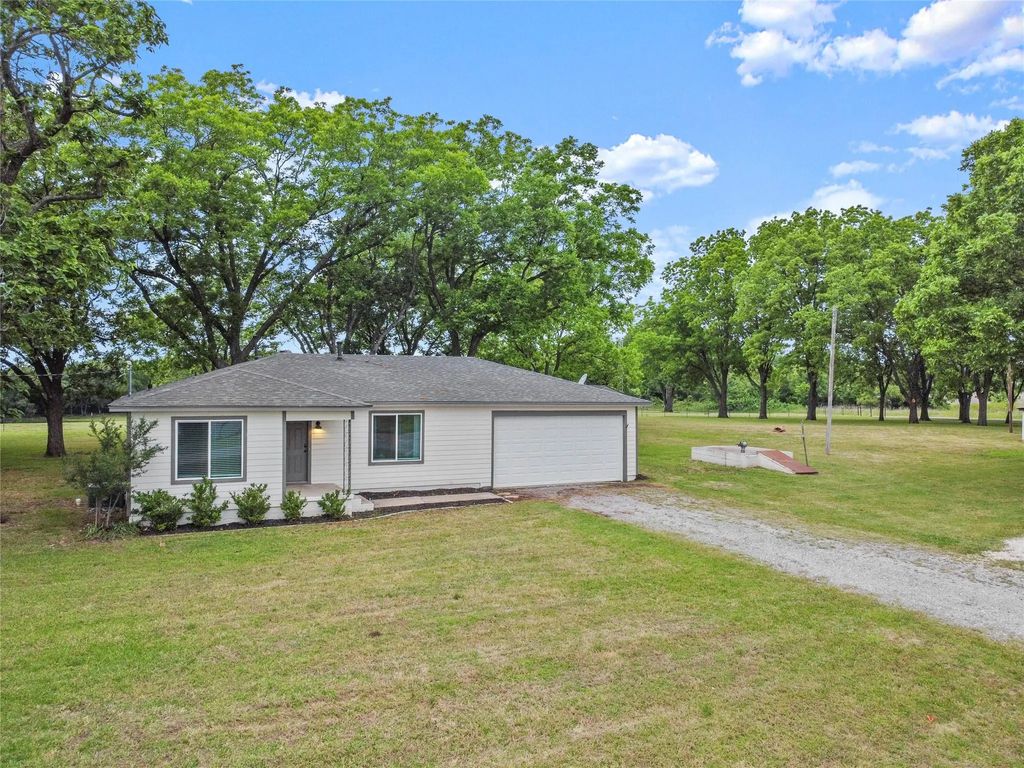 341 Reast Road, Whitesboro