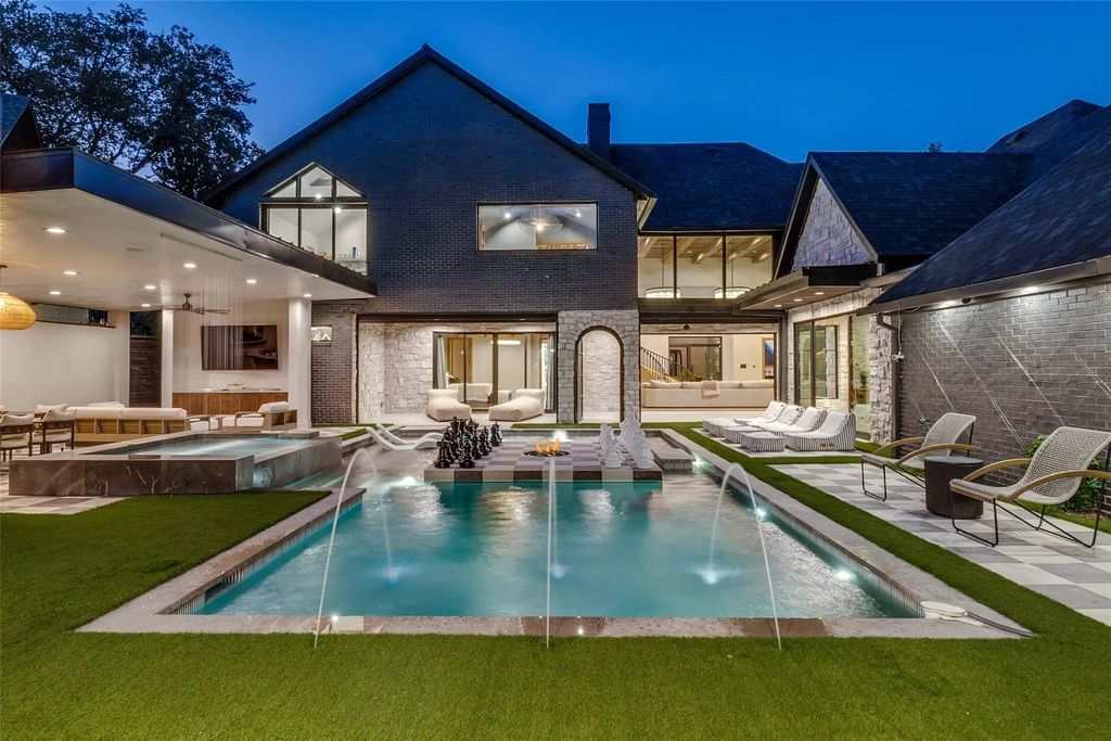 7552 Baxtershire Drive, Dallas