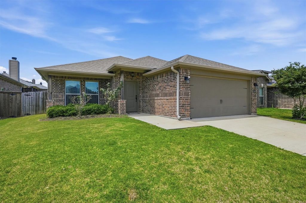 2214 Southridge Lane, Sherman