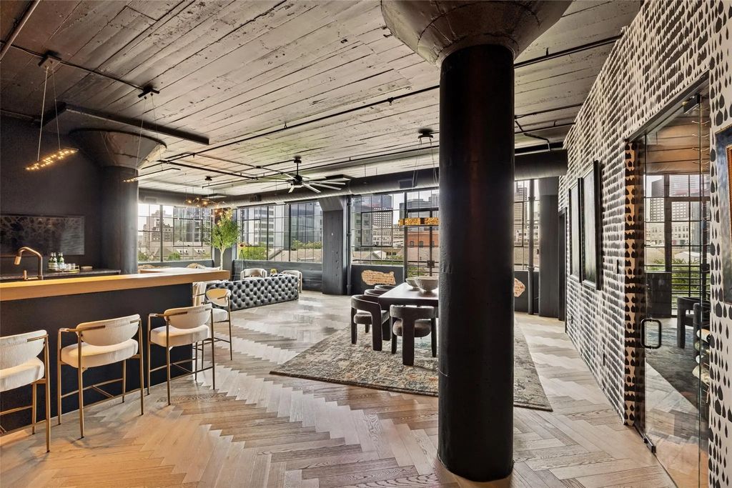 2220 Canton Street 401, Dallas