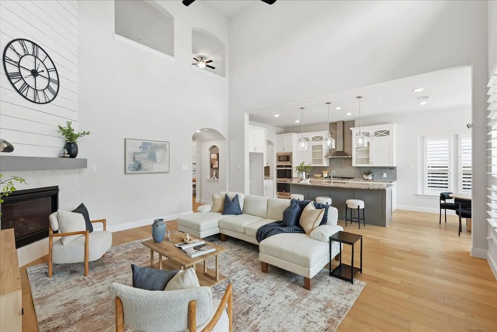 3533 Misty Meadow Lane, Northlake