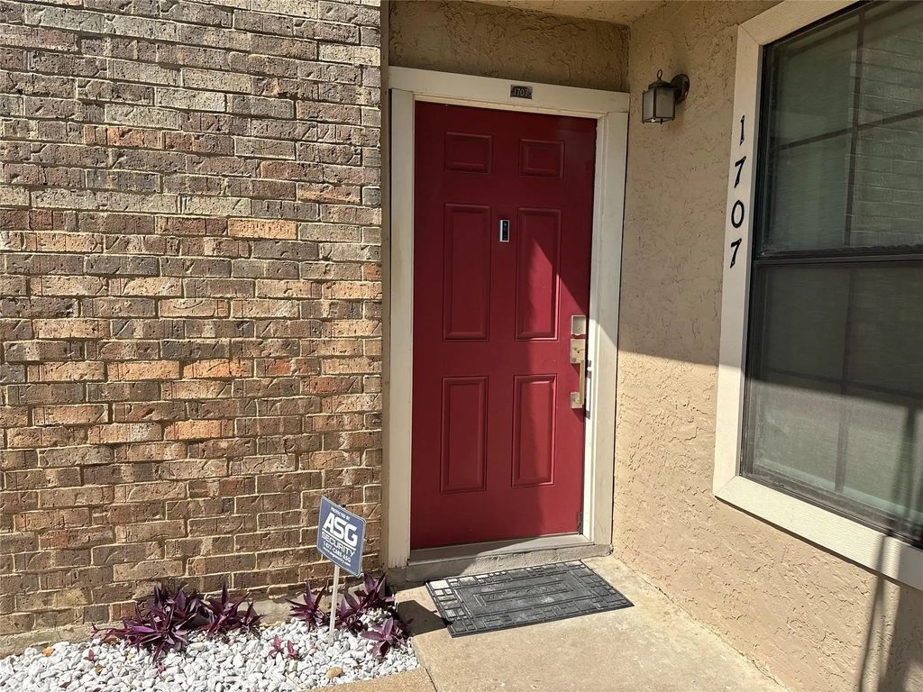4748 Old Bent Tree Lane 1707, Dallas