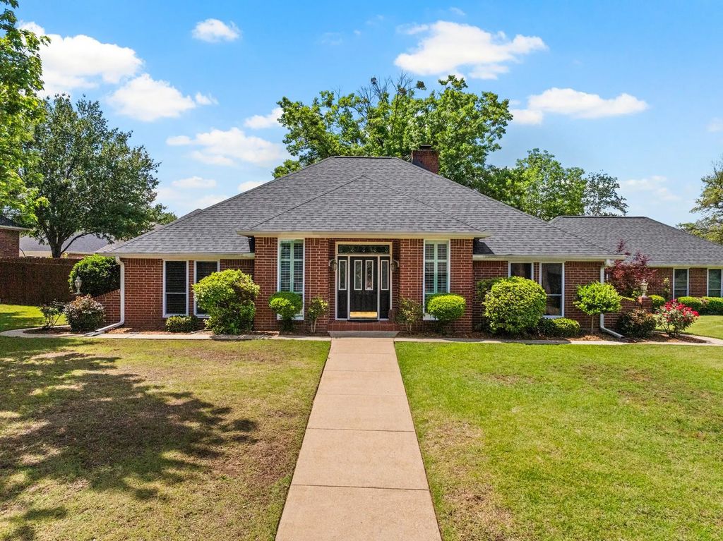212 Turnberry Circle, Mount Pleasant