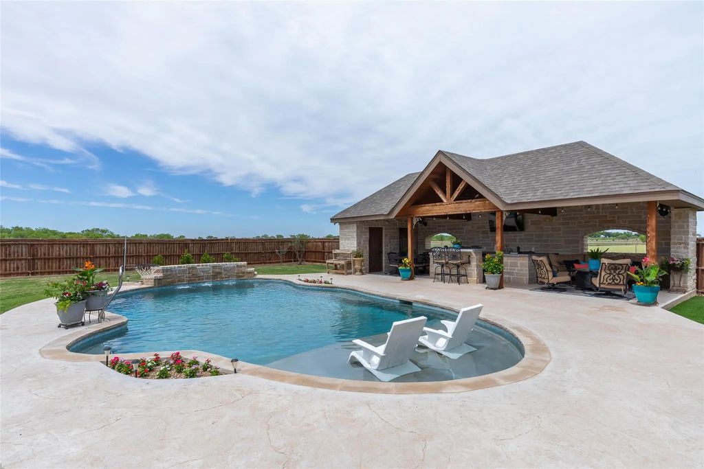 5500 County Road 428, Hawley