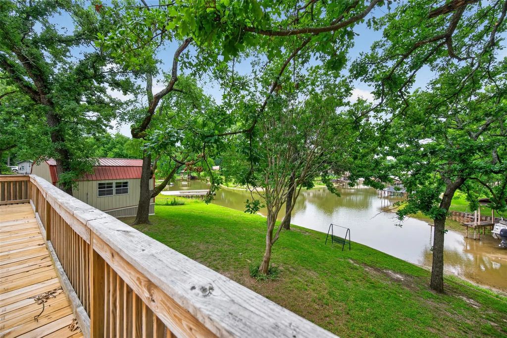 115 Wren Lane, Gun Barrel City