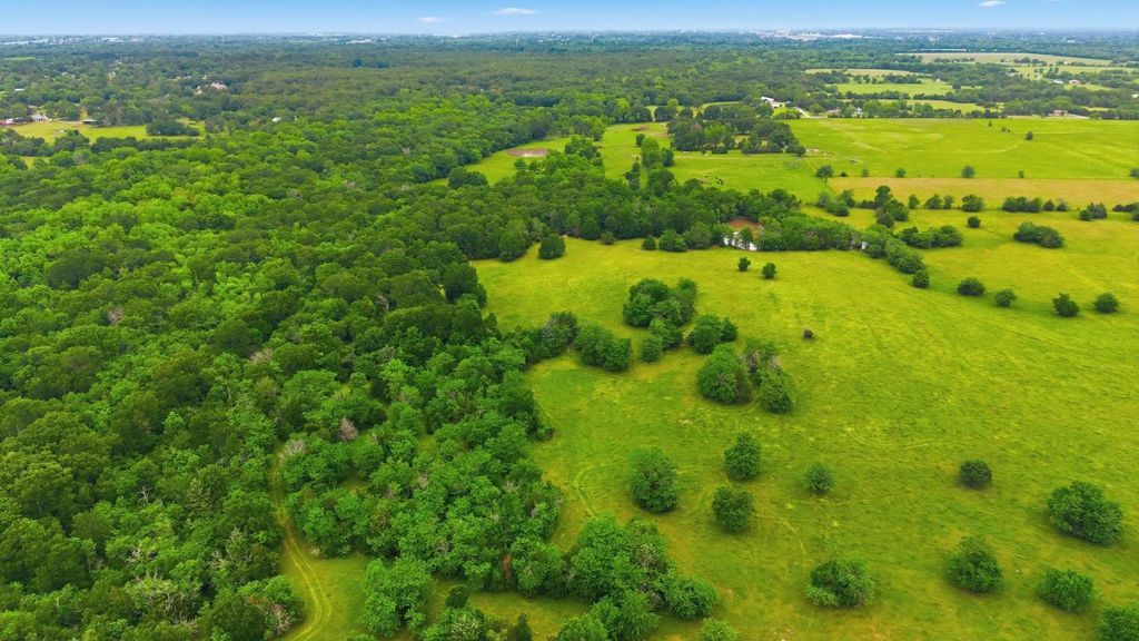 7635 County Road 4209, Campbell