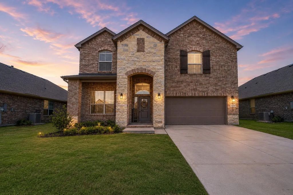 5225 Mountain View Drive, Krum