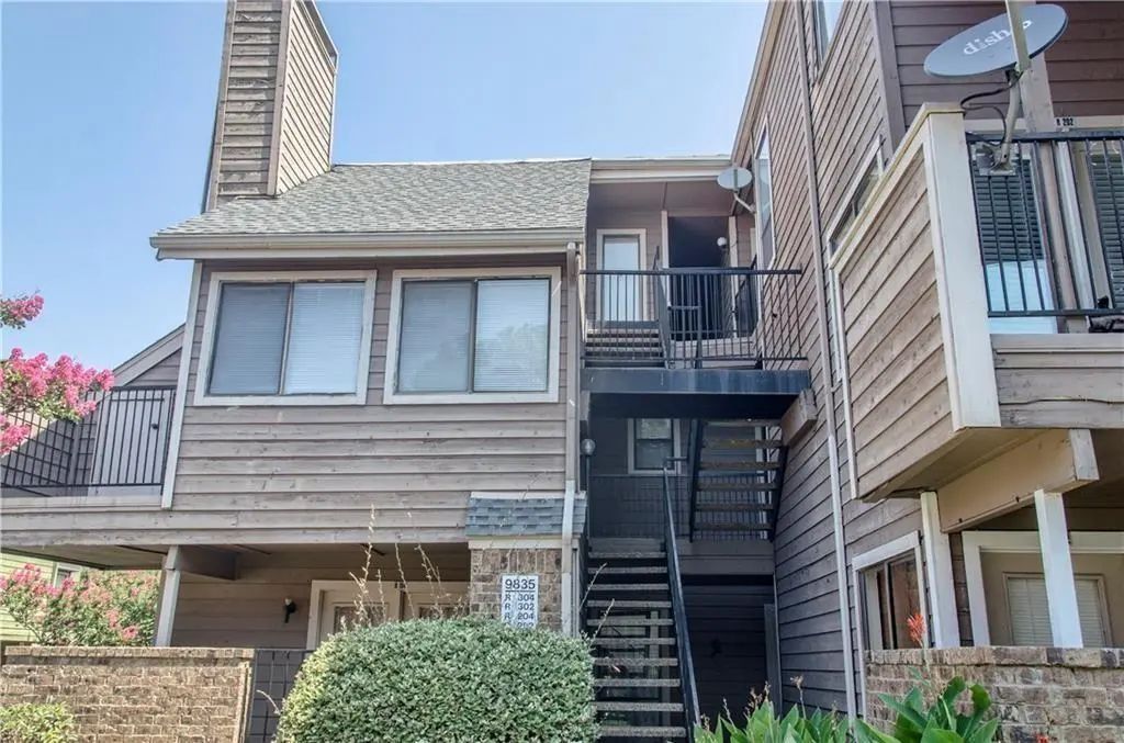 9835 Walnut Street 202, Dallas