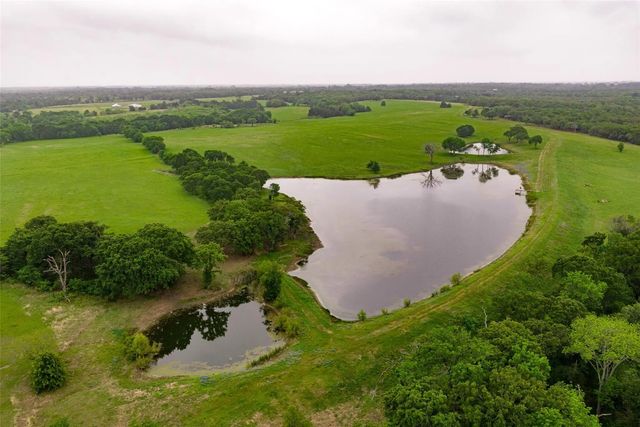 5531 Ne County Road 3130, Kerens