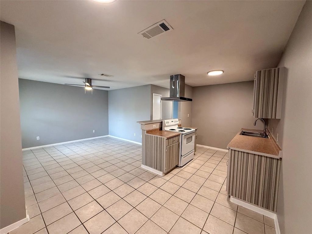 1904 San Rafael Street, Fort Worth