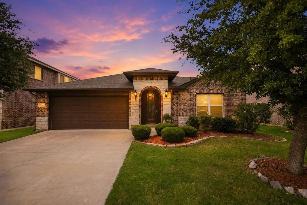 12016 Worthwood Street, Fort Worth