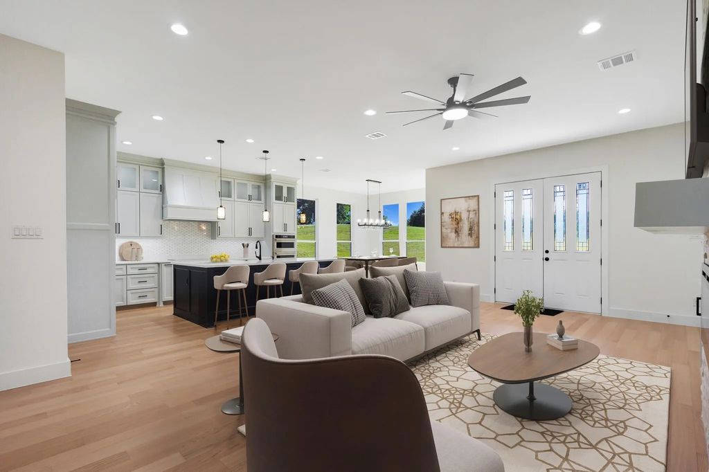 101 Crepe Myrtle, Corsicana