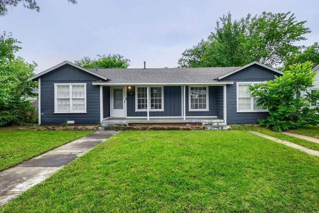 1420 Bennett Drive, Arlington