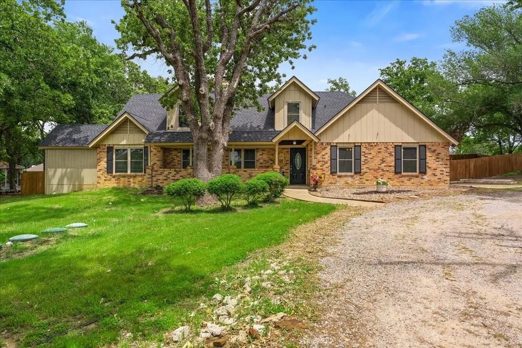 3703 Nw County Road 0016, Corsicana