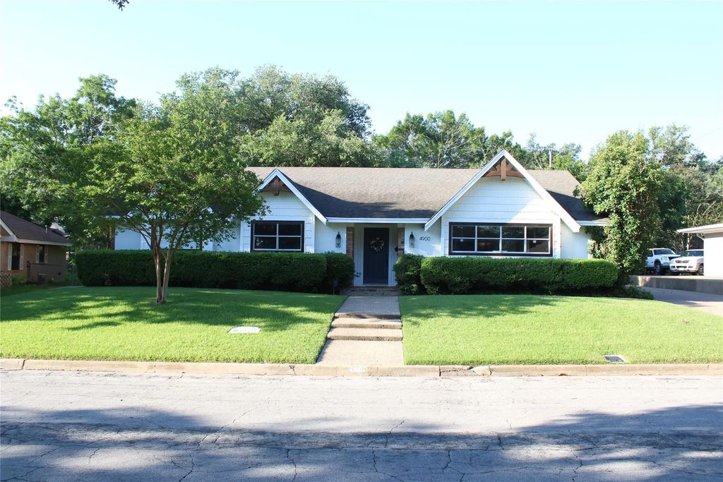 4900 Lake Hurst Drive, Waco