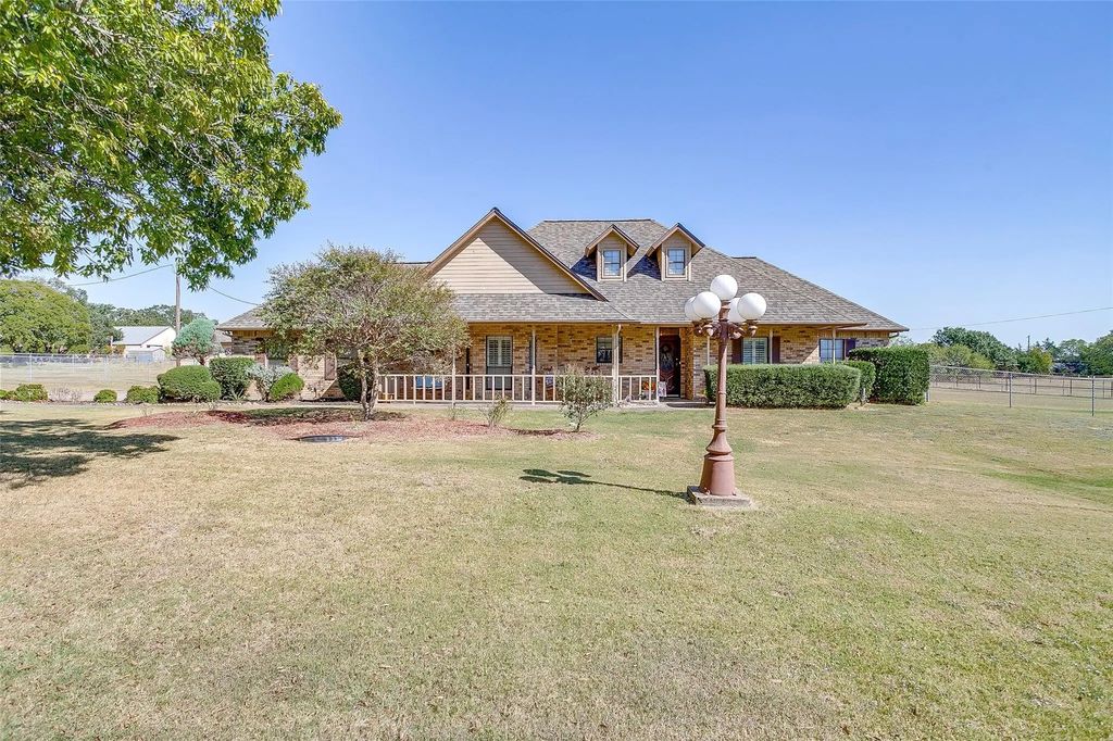 144 Trailwood Drive, Joshua