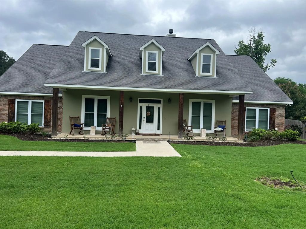 5270 Quad J Road, Shreveport