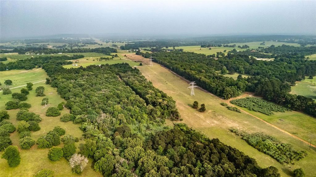 County Road 4520, Larue