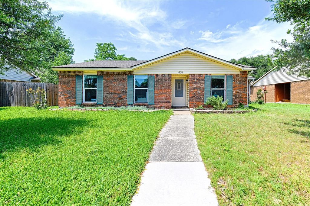 438 Woodhurst Drive, Coppell