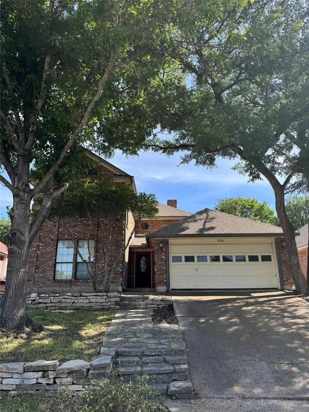 836 Lombardy Court, Fort Worth