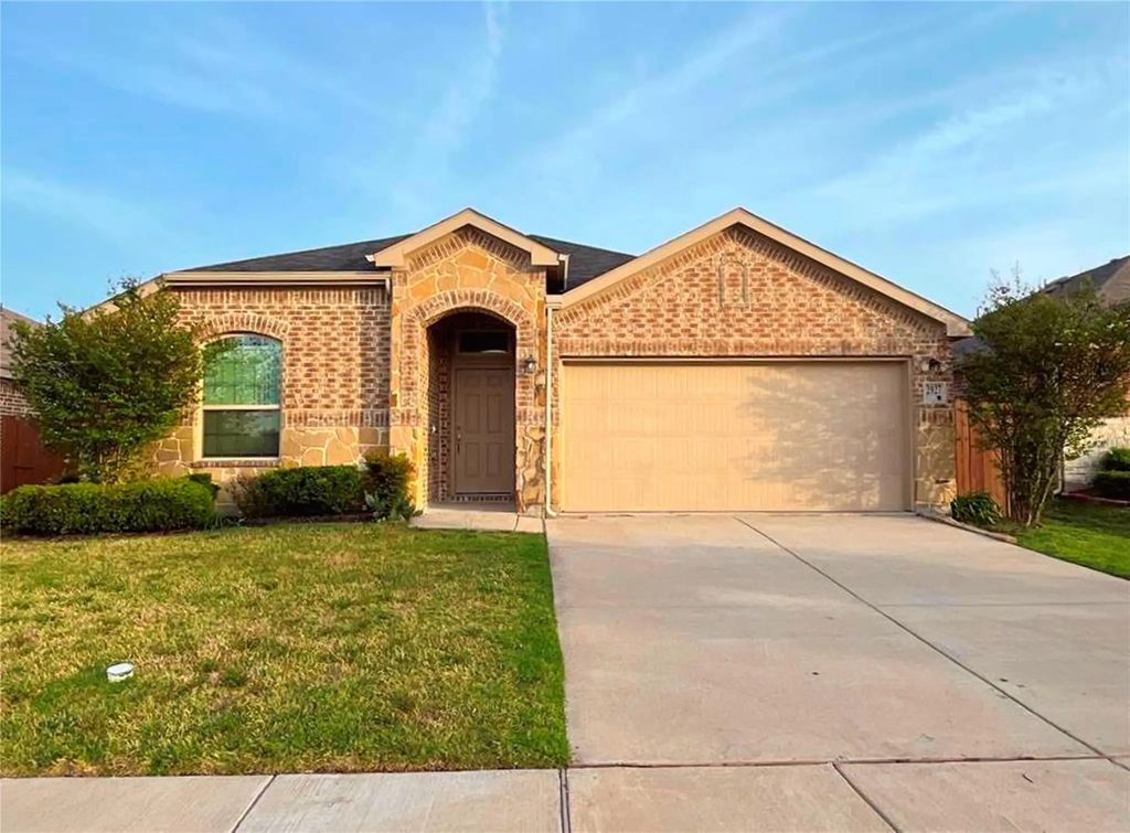 2927 Rosemount Lane, Forney
