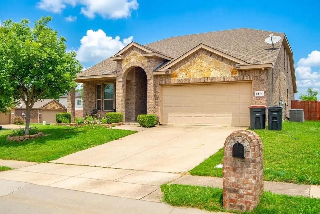 2114 Cedar Trail, Anna