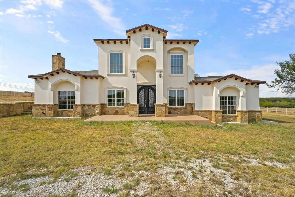 11170 Clear Creek Road W, Sanger