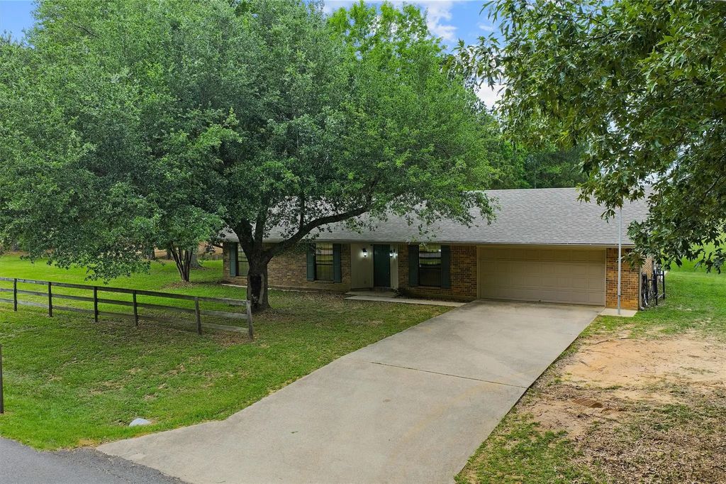 9720 Locust Hill, Greenwood