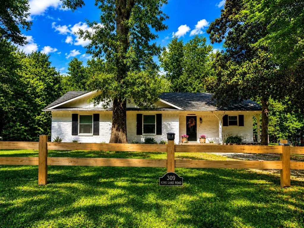 309 S King Lake Rd, Scroggins