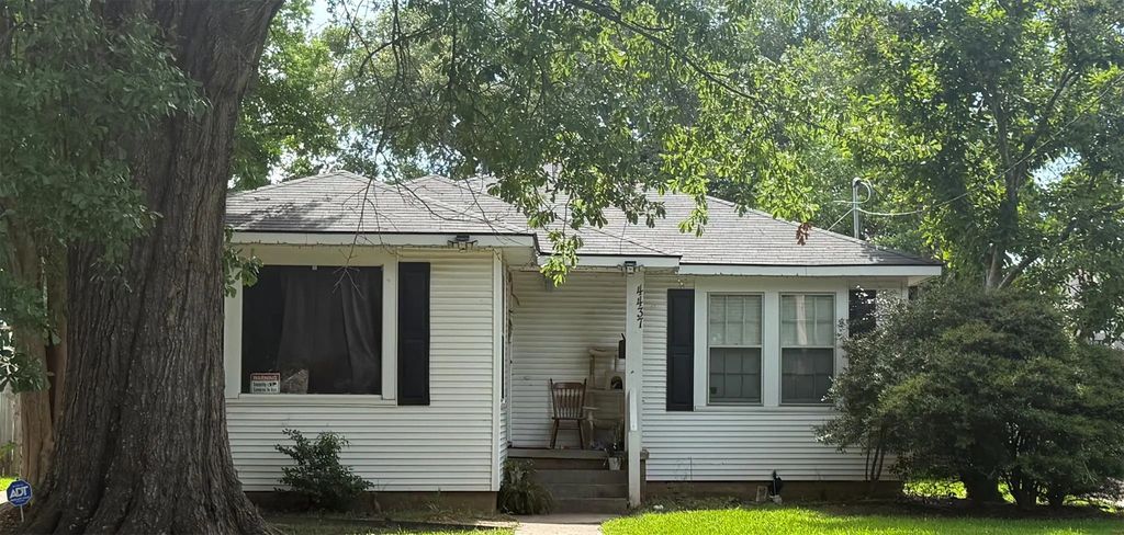 4437 Clingman, Shreveport