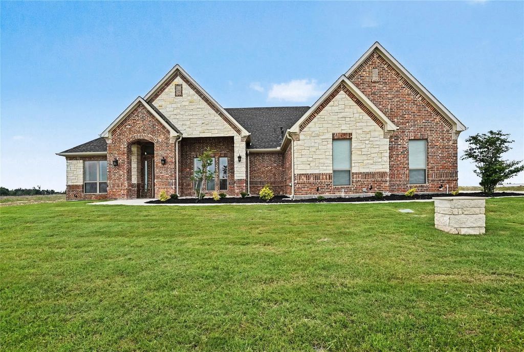 1019 Kingsley Court, Weatherford