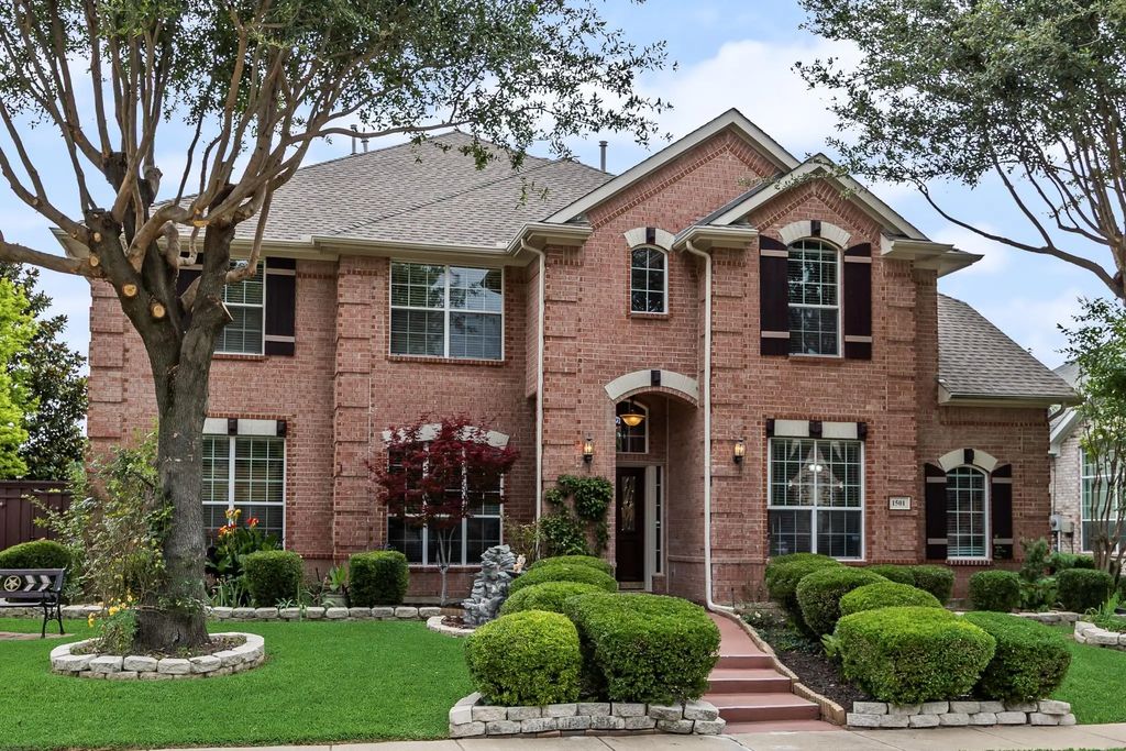 1501 Weathered Wood Lane, Garland
