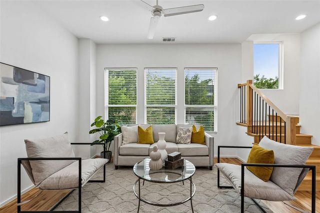 5647 Live Oak Street 101, Dallas