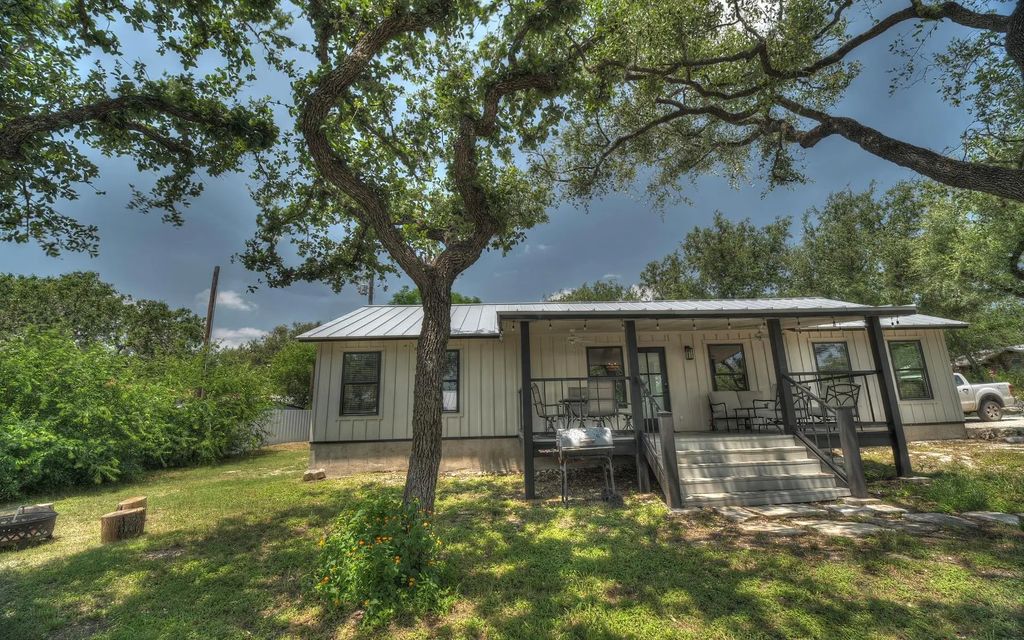 190 Oak Hill Drive, Leakey