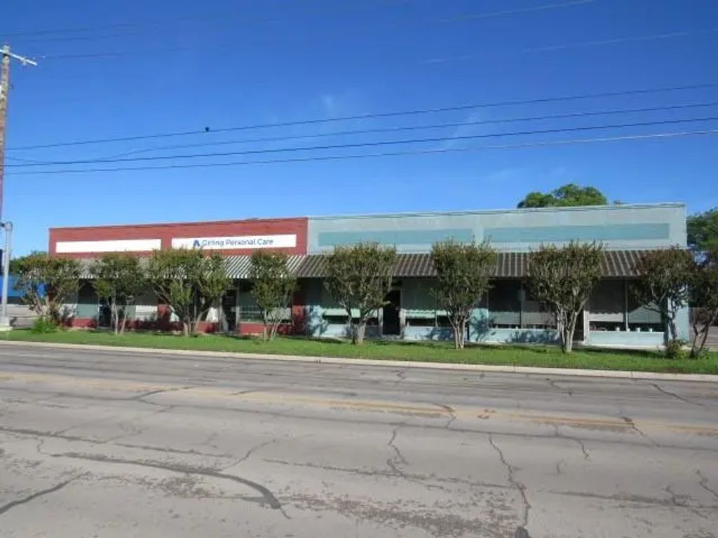 1423 Coggin Avenue, Brownwood
